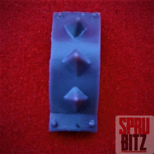 Space Ork Nobz Armour Plate (H)