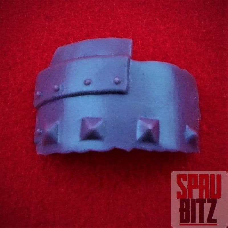 Space Ork Nobz Shoulder Pad (B)