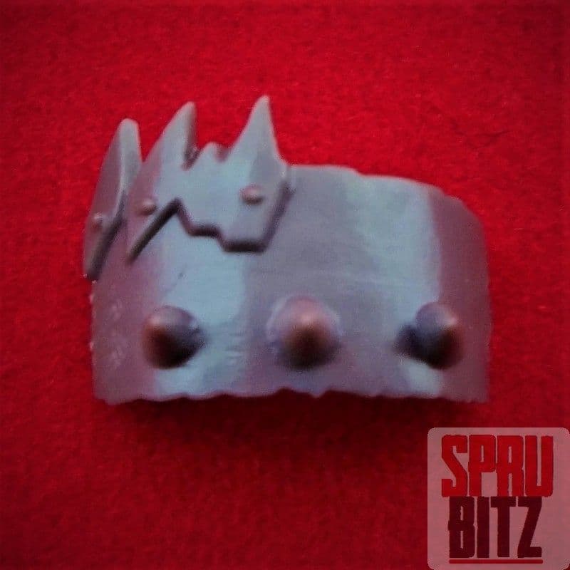Space Ork Nobz Shoulder Pad (G)