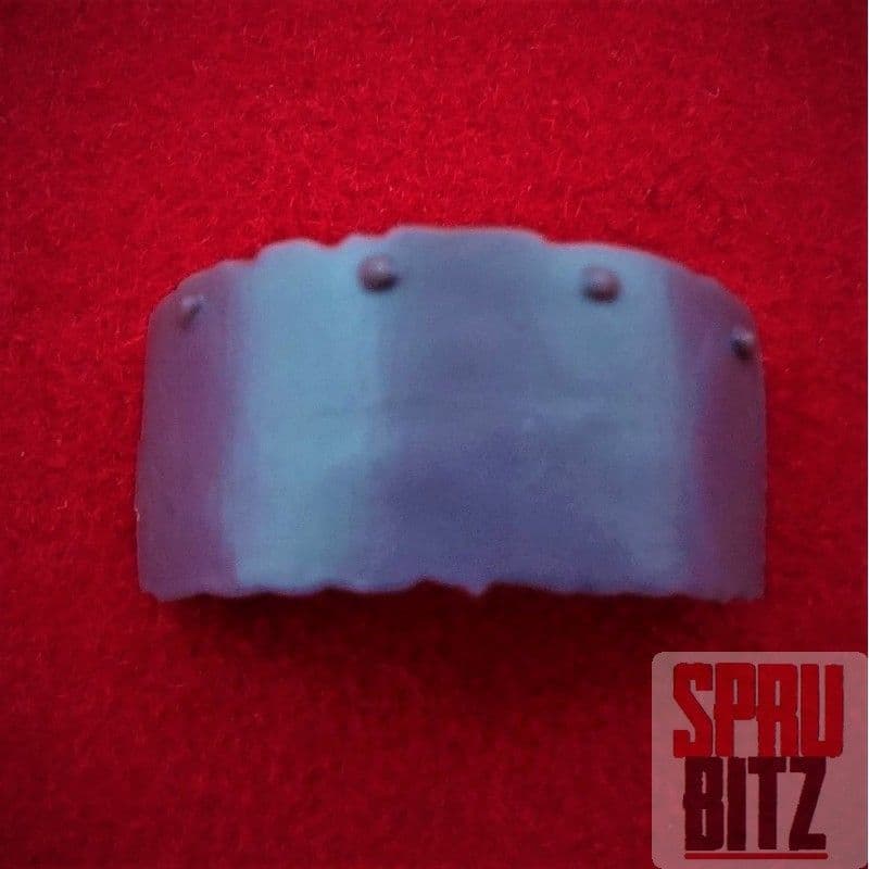 Space Ork Nobz Shoulder Pad (J)