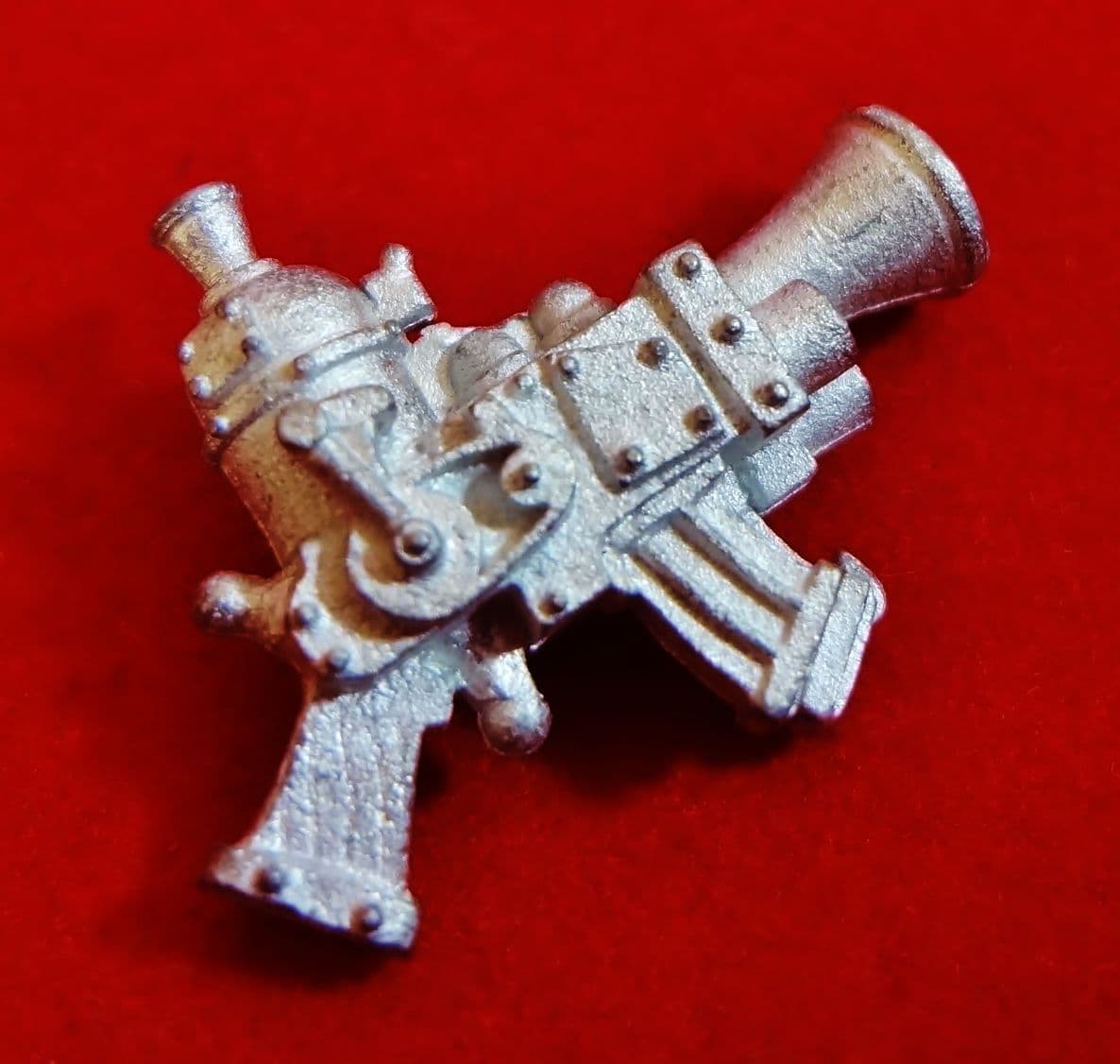 Space Ork Orc Metal Weapons Gunz Guns OOP (B)