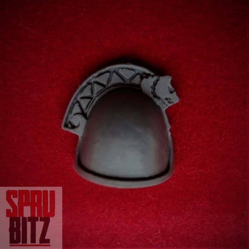 Space Wolves Wolf Pack Shoulder Pad (C)