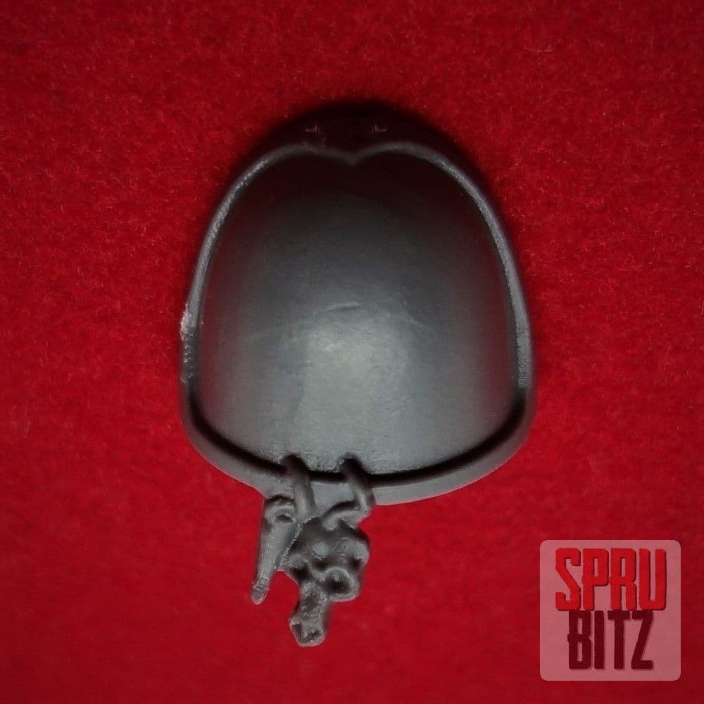 Space Wolves Wolf Pack Shoulder Pad (H)