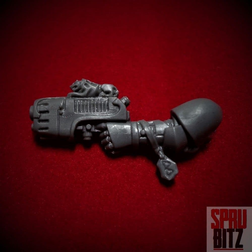 Space Wolves Wolf Plasma Pistol left arm