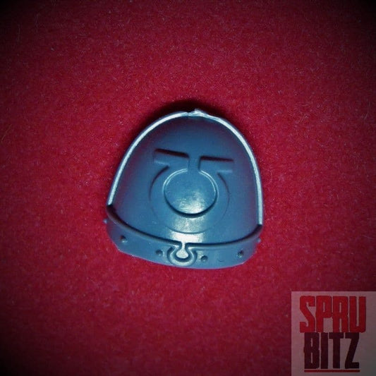 Ultramarine Shoulder Pad (D)