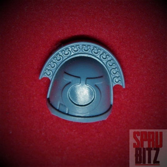 Ultramarine Shoulder Pad (G)