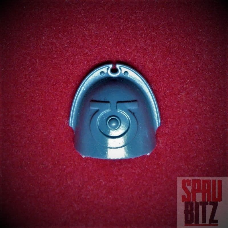 Ultramarine Shoulder Pad (K)